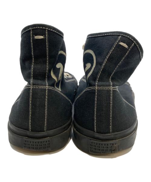 Maison Margiela（メゾンマルジェラ）Maison Margiela (メゾンマルジェラ) タビ ハイカットスニーカー/Tabi ハイカットスニーカー ブラック サイズ:42の古着・服飾アイテム