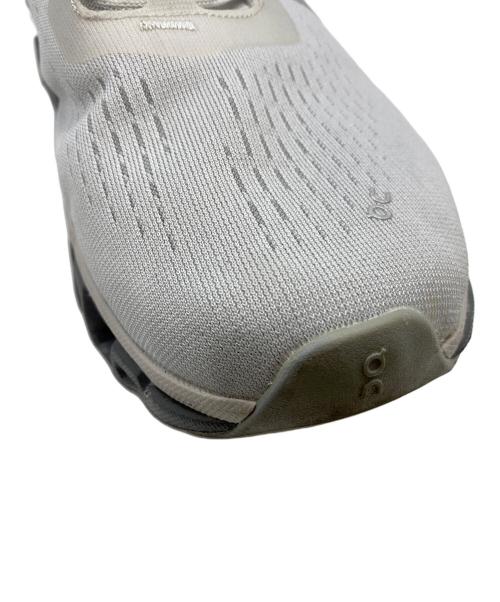 on（オン）on (オン) Cloudmonster2 ローカットスニーカー グレー サイズ:26.5cm/USM8.5/UK8/EU42の古着・服飾アイテム