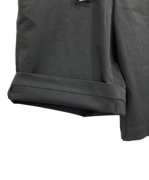 LACOSTE（ラコステ）LACOSTE (ラコステ) ソリッドバミューダギャバジンショーツ ブラック サイズ:US32の古着・服飾アイテム