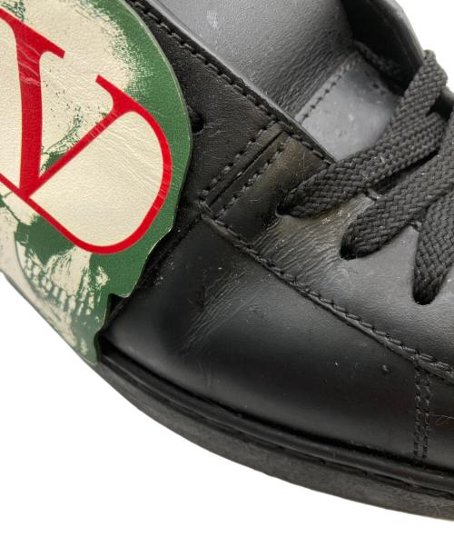 VALENTINO GARAVANI（ヴァレンティノ・ガラヴァーニ）VALENTINO GARAVANI (ヴァレンティノ・ガラヴァーニ) UNDERCOVER (アンダーカバー) コラボ レザースニーカー ブラック サイズ:41の古着・服飾アイテム