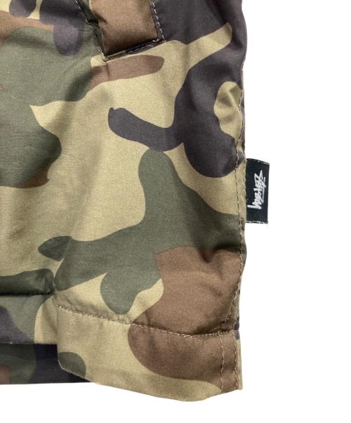 stussy（ステューシー）stussy (ステューシー) カモ柄コーチジャケット グリーン サイズ:Ｌの古着・服飾アイテム