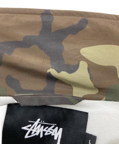 stussy（ステューシー）stussy (ステューシー) カモ柄コーチジャケット グリーン サイズ:Ｌの古着・服飾アイテム
