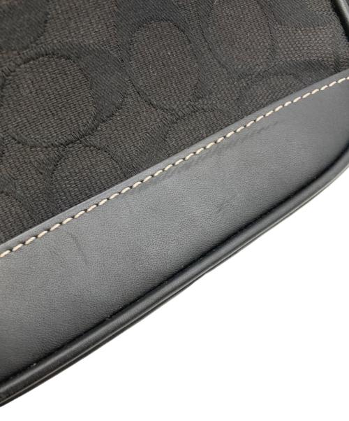 COACH（コーチ）COACH (コーチ) ハンドポーチ ブラックの古着・服飾アイテム