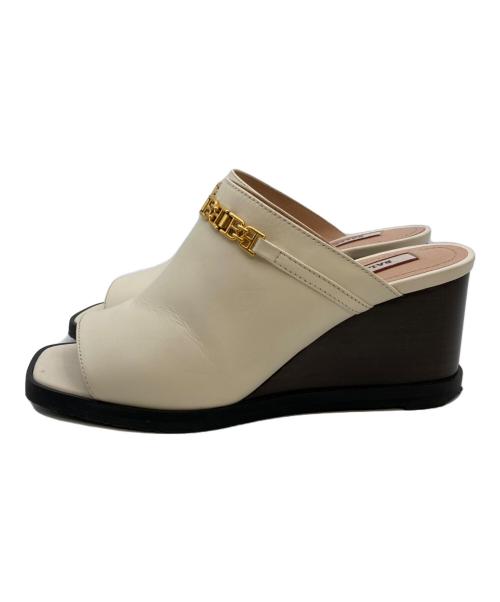 BALLY（バリー）BALLY (バリー) ゴールドチェーン プラットフォームサンダル アイボリー サイズ:35 1/2の古着・服飾アイテム