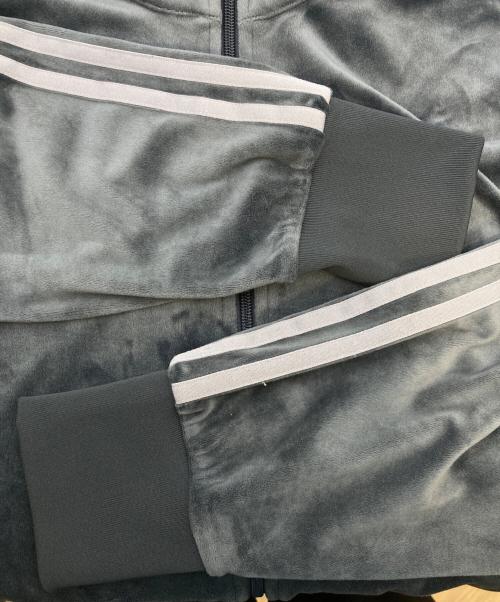 adidas（アディダス）adidas (アディダス) FB TT VELOUR / ファイヤーバード トラックトップ ベロア グレー サイズ:Ｌの古着・服飾アイテム