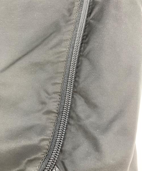 PRADA（プラダ）PRADA (プラダ) ナイロン メッセンジャーバッグ ブラックの古着・服飾アイテム