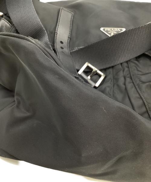 PRADA（プラダ）PRADA (プラダ) ナイロン メッセンジャーバッグ ブラックの古着・服飾アイテム