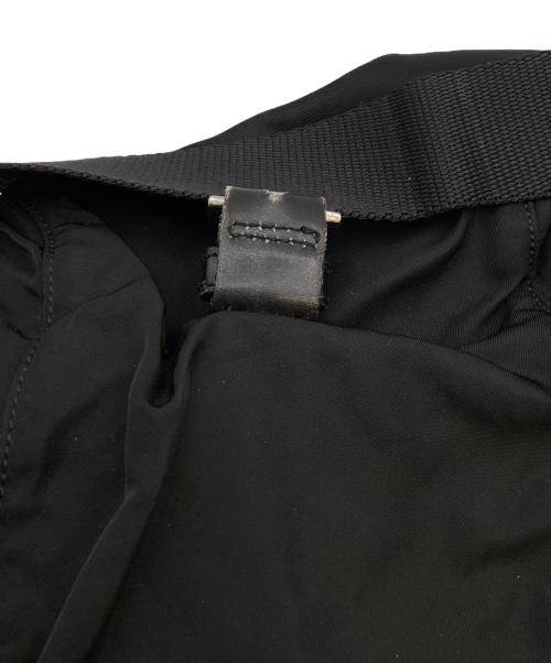 PRADA（プラダ）PRADA (プラダ) ナイロン メッセンジャーバッグ ブラックの古着・服飾アイテム