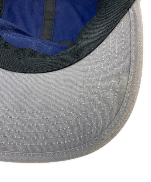 SUPREME（シュプリーム）SUPREME (シュプリーム) Waxed Cotton Camp Cap/ワックス　コットン　キャンプ　キャップ ネイビー×グレーの古着・服飾アイテム