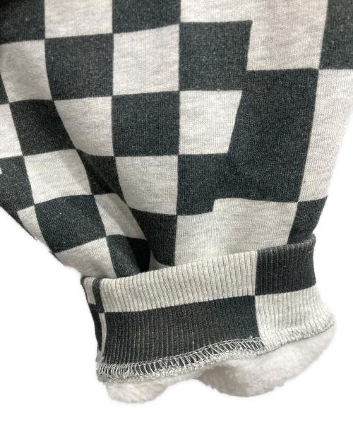 ERL（イーアールエル）ERL (イーアールエル) VENICE CHECKER CREWNECK スウェット グレー×ブラック サイズ:Lの古着・服飾アイテム