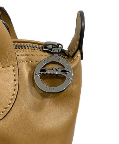 LONGCHAMP（ロンシャン）LONGCHAMP (ロンシャン) ル プリアージュ  エクストラ XS トップハンドルバック/Le Pliage Xtra XS ブラウン/カシューの古着・服飾アイテム