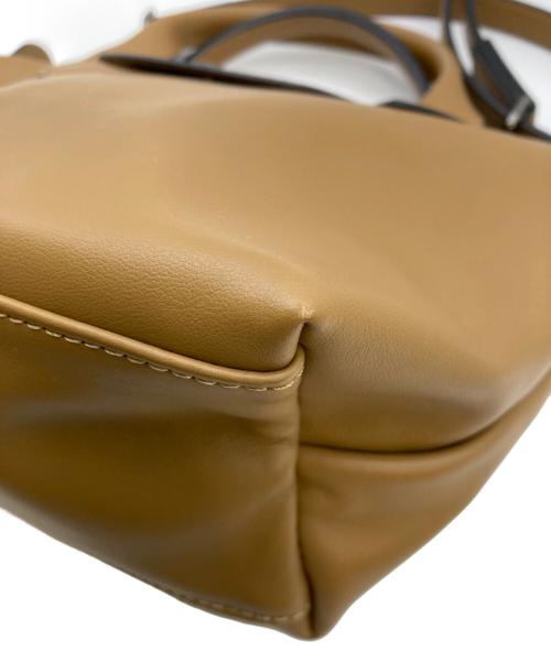 LONGCHAMP（ロンシャン）LONGCHAMP (ロンシャン) ル プリアージュ  エクストラ XS トップハンドルバック/Le Pliage Xtra XS ブラウン/カシューの古着・服飾アイテム
