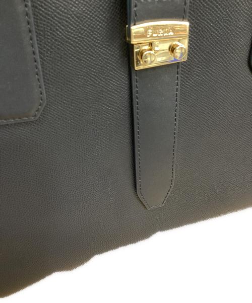 FURLA（フルラ）FURLA (フルラ) METRO Mトートバッグ ネイビーの古着・服飾アイテム