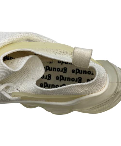 grounds（グラウンズ）grounds (グラウンズ) OYSTER TWIST  スニーカー ホワイト サイズ:25.5cm/US8.5/UK6/EUR40の古着・服飾アイテム