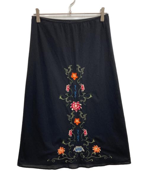 VIVIENNE TAM（ヴィヴィアンタム）VIVIENNE TAM (ヴィヴィアンタム) 花柄刺繍スカート ブラック サイズ:1の古着・服飾アイテム