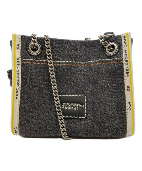 MARC JACOBS（マークジェイコブス）MARC JACOBS (マークジェイコブス) THE DENIM CHAIN CROSSBODY MINI TOTE BAG//ザ デニム チェーン トート バッグ クロスボディ　ミニ インディゴの古着・服飾アイテム