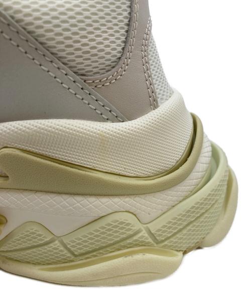 BALENCIAGA（バレンシアガ）BALENCIAGA (バレンシアガ) TRIPLE S SNEAKER/トリプルエス　スニーカー ホワイト サイズ:27cm/UK7/EU41/USA8の古着・服飾アイテム