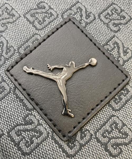 JORDAN BRAND（ジョーダン ブランド）JORDAN BRAND (ジョーダン ブランド) MONOGRAM BACKPACK DK SMOKE GREY グレーの古着・服飾アイテム
