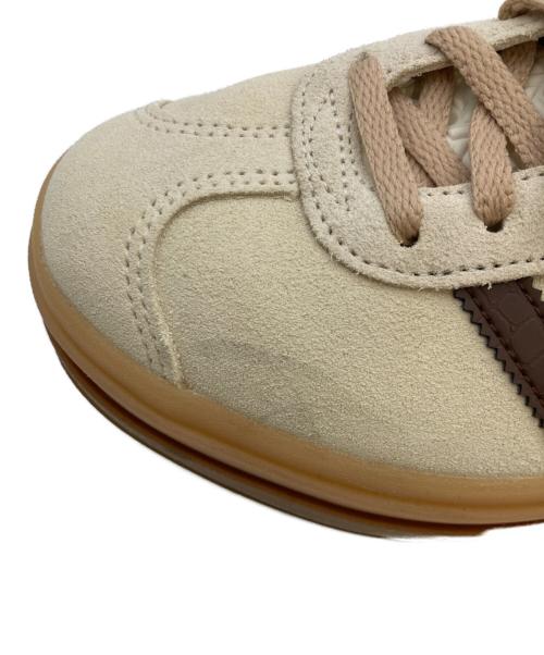 adidas（アディダス）adidas (アディダス) GAZELLE BOLD W/ローカットスニーカー ベージュ サイズ:23.5cm/US6.5/UK5/FR38の古着・服飾アイテム