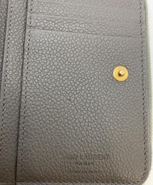Saint Laurent Paris（サンローランパリ）Saint Laurent Paris (サンローランパリ) 2つ折り財布/ロゴ コンパクトウォレット グレーの古着・服飾アイテム