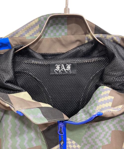 FAF( fake ass flowers)（エフエーエフ（フェイク アズ フラワーズ））FAF( fake ass flowers) (エフエーエフ（フェイク アズ フラワーズ）) Weather Shell Jacket グリーン（カモ） サイズ:2の古着・服飾アイテム