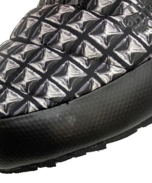 THE NORTH FACE（ザ ノース フェイス）THE NORTH FACE (ザ ノース フェイス) SUPREME (シュプリーム) Studded Traction Mule/スタッズトラクションミュール ブラック サイズ:28cm/US10/UK9/EUR43 未使用品の古着・服飾アイテム