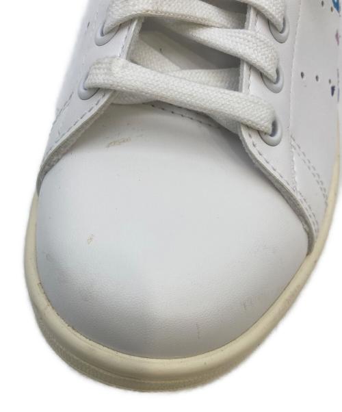 adidas（アディダス）adidas (アディダス) STAN SMITH LIBERTY LDN/スタンスミス リバティ FTWR/FTWR/CLEA ホワイト サイズ:24cm/US6/UK5.5/FR38 2/3の古着・服飾アイテム