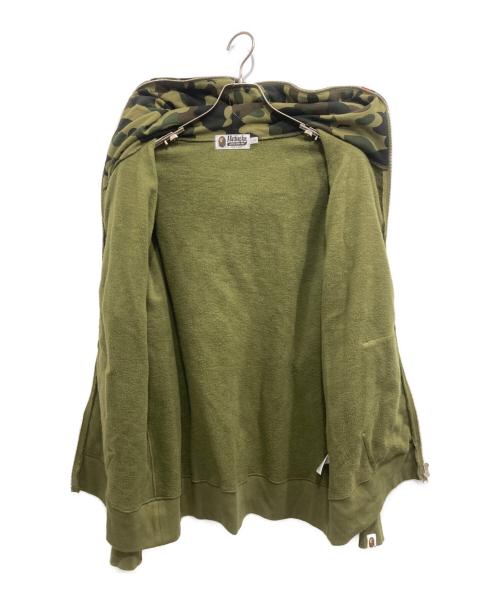 A BATHING APE（アベイシングエイプ）A BATHING APE (アベイシングエイプ) 1st Camo Shark Zip Hoodie オリーブ サイズ:Lの古着・服飾アイテム