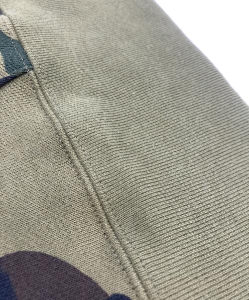 A BATHING APE（アベイシングエイプ）A BATHING APE (アベイシングエイプ) 1st Camo Shark Zip Hoodie オリーブ サイズ:Lの古着・服飾アイテム