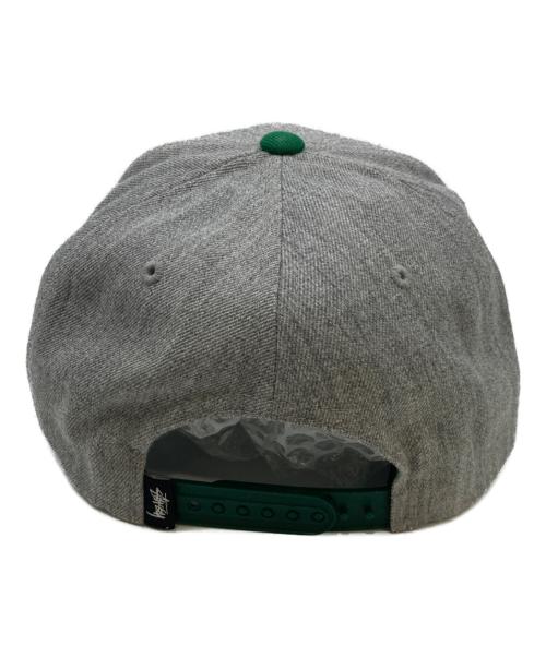 stussy（ステューシー）stussy (ステューシー) キャップ グレー×グリーン サイズ:O/Sの古着・服飾アイテム