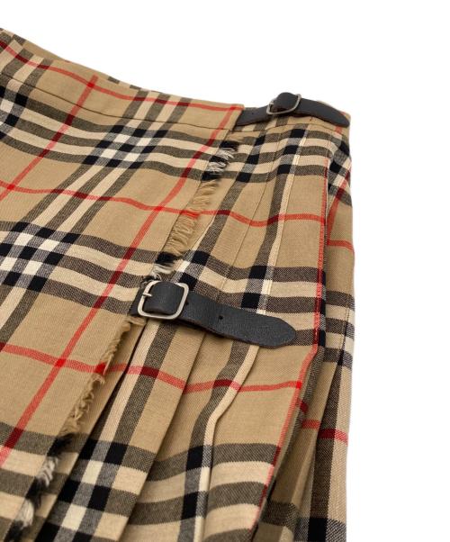BURBERRY LONDON（バーバリーロンドン）BURBERRY LONDON (バーバリーロンドン) ノヴァチェックスカート ベージュ サイズ:UK８/USA6の古着・服飾アイテム