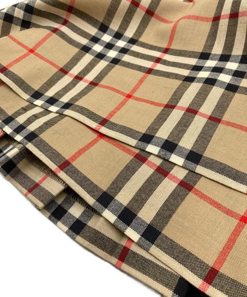 BURBERRY LONDON（バーバリーロンドン）BURBERRY LONDON (バーバリーロンドン) ノヴァチェックスカート ベージュ サイズ:UK８/USA6の古着・服飾アイテム