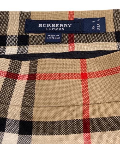 BURBERRY LONDON（バーバリーロンドン）BURBERRY LONDON (バーバリーロンドン) ノヴァチェックスカート ベージュ サイズ:UK６/USA４の古着・服飾アイテム