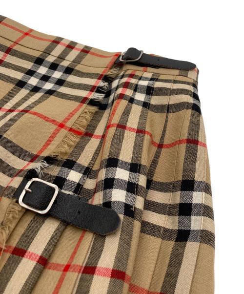 BURBERRY LONDON（バーバリーロンドン）BURBERRY LONDON (バーバリーロンドン) ノヴァチェックスカート ベージュ サイズ:UK６/USA４の古着・服飾アイテム