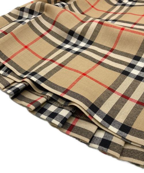 BURBERRY LONDON（バーバリーロンドン）BURBERRY LONDON (バーバリーロンドン) ノヴァチェックスカート ベージュ サイズ:UK６/USA４の古着・服飾アイテム