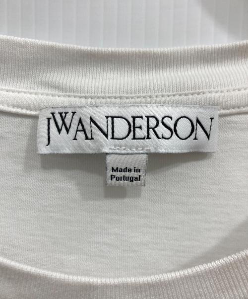 J.W.ANDERSON（ジェイダブリューアンダーソン）J.W.ANDERSON (ジェイダブリューアンダーソン) ロゴパッチTシャツ ホワイト サイズ:Lの古着・服飾アイテム
