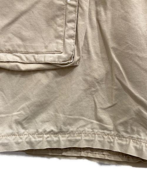 BANANA REPUBLIC（バナナリパブリック）BANANA REPUBLIC (バナナリパブリック) ハーフカーゴパンツ ベージュ サイズ:W38×L32の古着・服飾アイテム