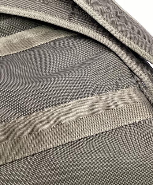 BRIEFING（ブリーフィング）BRIEFING (ブリーフィング) A4 3ウェイライナー/A4 3WAY LINER カーキの古着・服飾アイテム