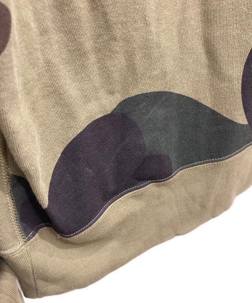 A BATHING APE（アベイシングエイプ）A BATHING APE (アベイシングエイプ) GIANT 1ST CAMO CREWNECK SWEATSHIRT/ジャイアント　ファーストカモ　クルーネック　スウェットシャツ カーキ サイズ:2XLの古着・服飾アイテム