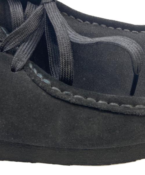 CLARKS（クラークス）CLARKS (クラークス) ワラビースウェードシューズ ブラック サイズ:25.5cm / US8 / UK7 / EU41の古着・服飾アイテム