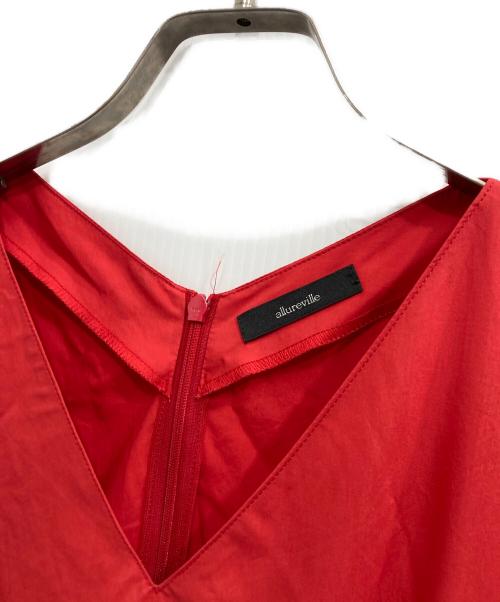 allureville（アルアバイル）allureville (アルアバイル) ティアードVネック ワンピース レッド サイズ:2の古着・服飾アイテム