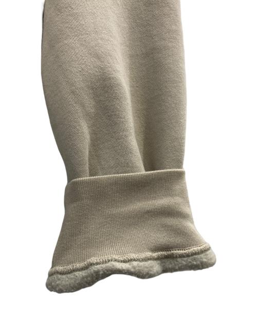 FOG ESSENTIALS（フィアオブゴッド エッセンシャル）FOG ESSENTIALS (フィアオブゴッド エッセンシャル) HOODIE ラバーロゴ プルオーバースウェットパーカー ベージュ サイズ:XLの古着・服飾アイテム