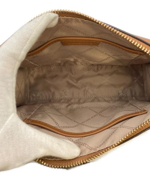 MICHAEL KORS（マイケルコース）MICHAEL KORS (マイケルコース) ショルダーバッグ/Harrison Large Logo Crossbody Bag ブラウンの古着・服飾アイテム