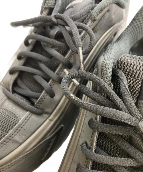 NIKE（ナイキ）NIKE (ナイキ) ナイキ ショックス R4 メンズシューズ ブラック サイズ:28cm / US10 / UK9 / EUR44の古着・服飾アイテム