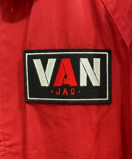 VAN JACKET（ヴァン ジャケット）VAN JACKET (ヴァン ジャケット) ナイロンワッペンレーシングスイングトップ レッド サイズ:Mの古着・服飾アイテム