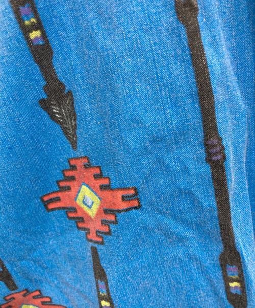 Wrangler（ラングラー）Wrangler (ラングラー) ネイティブ柄ウエスタンシャツ ブルー サイズ:17-36の古着・服飾アイテム