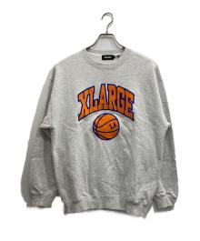 X-LARGE（エクストララージ）の古着「COLLEGE LOGO CREWNECK SWEAT.」｜グレー