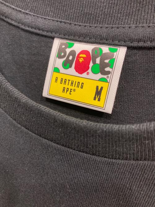 A BATHING APE（アベイシングエイプ）A BATHING APE (アベイシングエイプ) シャークTシャツ ブラック サイズ:Mの古着・服飾アイテム