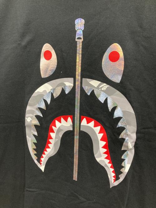 A BATHING APE（アベイシングエイプ）A BATHING APE (アベイシングエイプ) シャークTシャツ ブラック サイズ:Mの古着・服飾アイテム