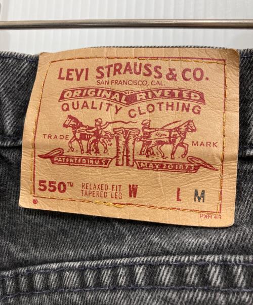 LEVI'S（リーバイス）LEVI'S (リーバイス) 550RELAXED FIT TAPERED LEGデニムパンツ ブラック サイズ:Mの古着・服飾アイテム